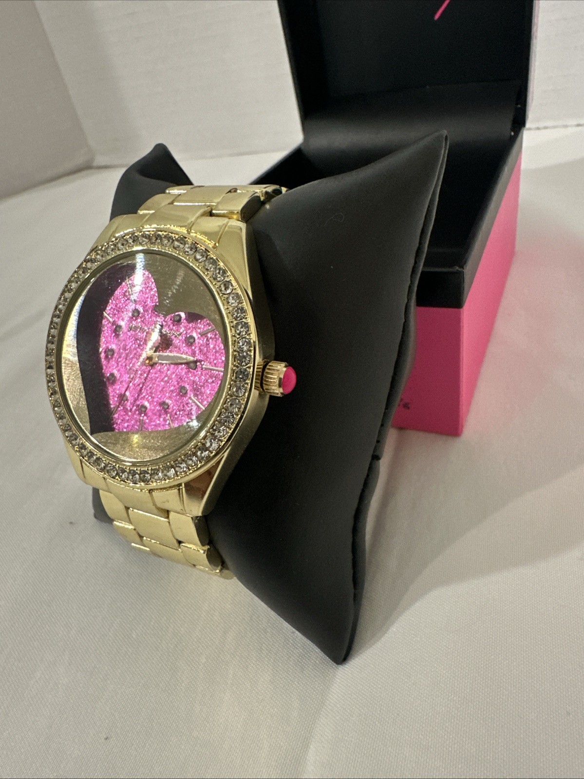 Betsey Johnson 💋 Link Band and Purple Glitter Heart w Crystals- Dial Watch