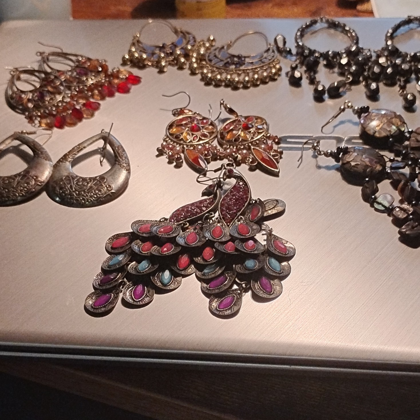 Mixed Lot of 7 Pairs Women’s Fashion Dangle/Hoop Earrings Metal Glass Multicolor