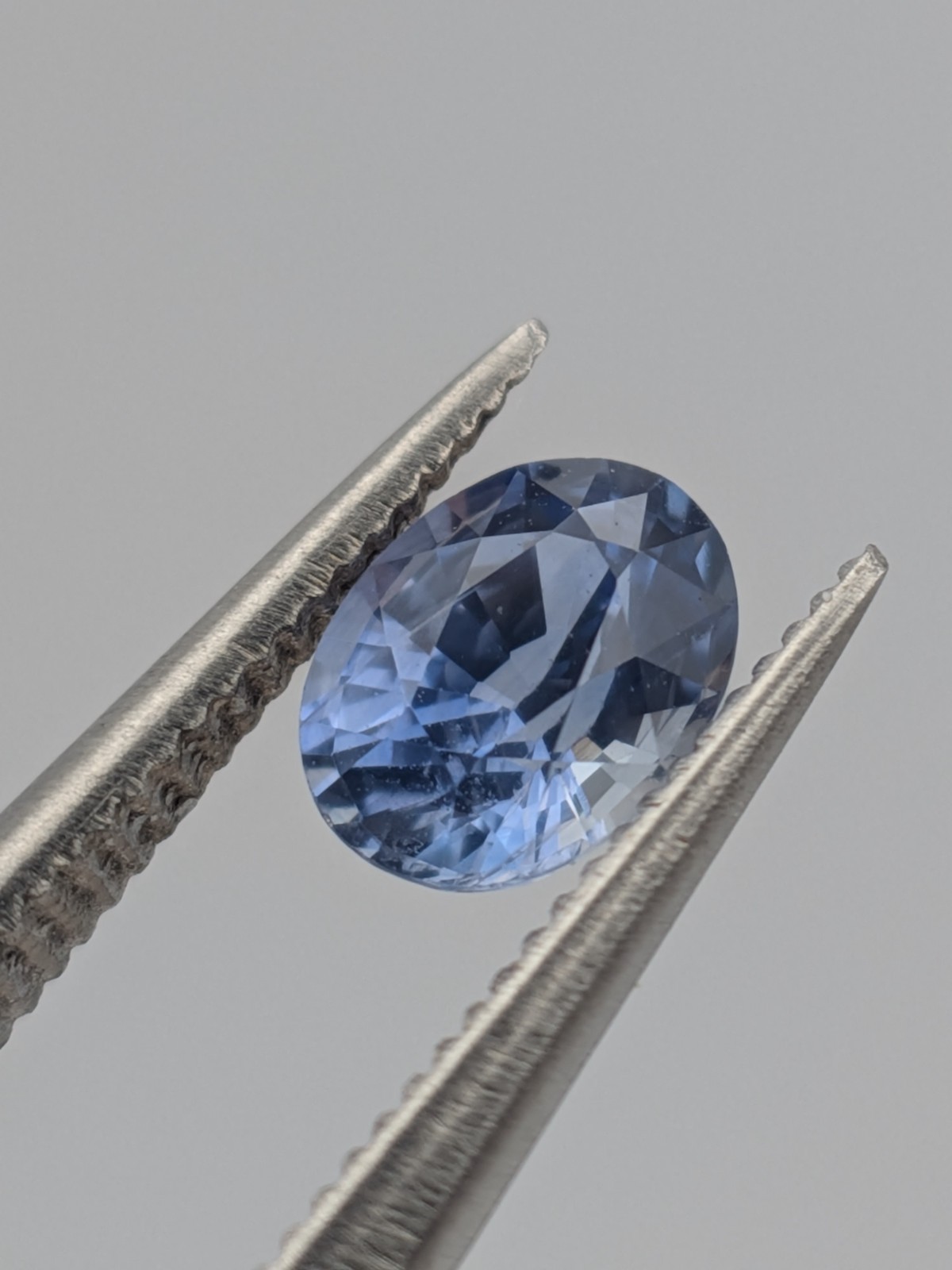 0.57 CT Natural Cornflower Mist Blue Sapphire – Oval Cut Loose Gemstone