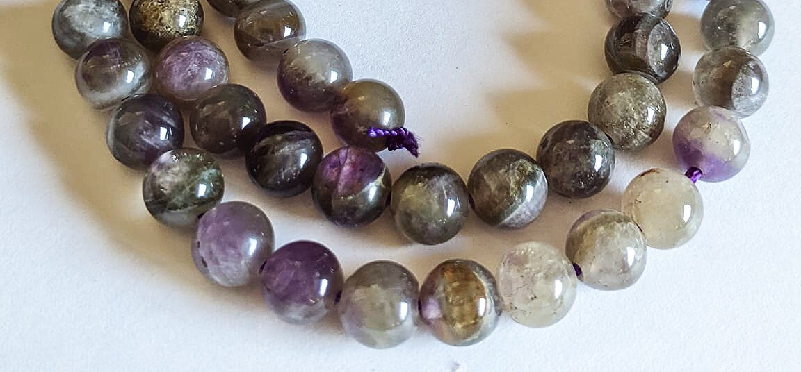 Gemstone Gray Labradorite Pebble Loose Round Beads 5 mm approx. 33 Beads