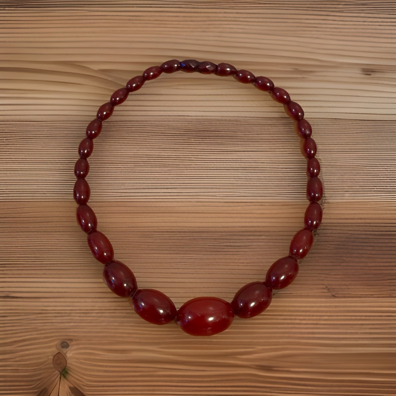 Antique 1920’s Dark Red Cherry Amber Bakelite Graduated Necklace 16.5”in,35grams