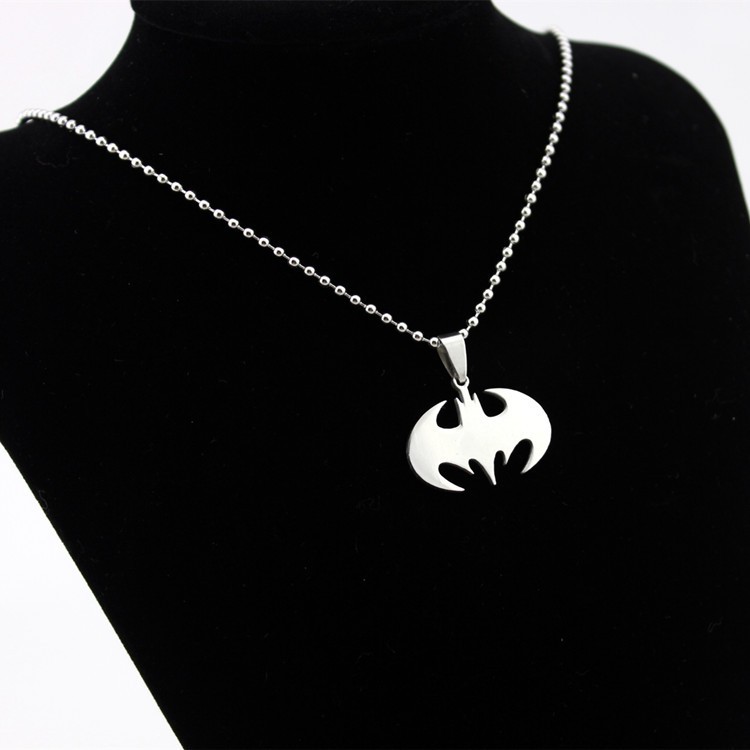 Cool Men’s Bat Pendant Necklace Stainless Steel Superhero Necklace Halloween