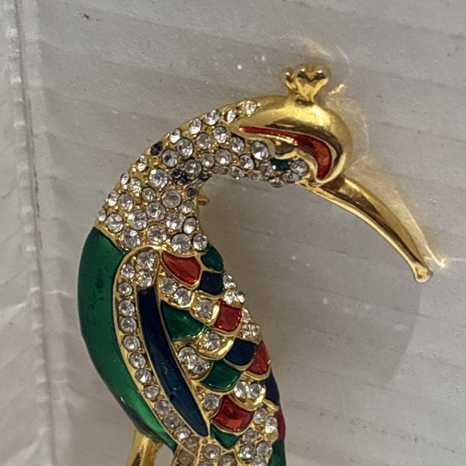 Vtg 1980s rhinestone enamel peacock paradise bird brooch