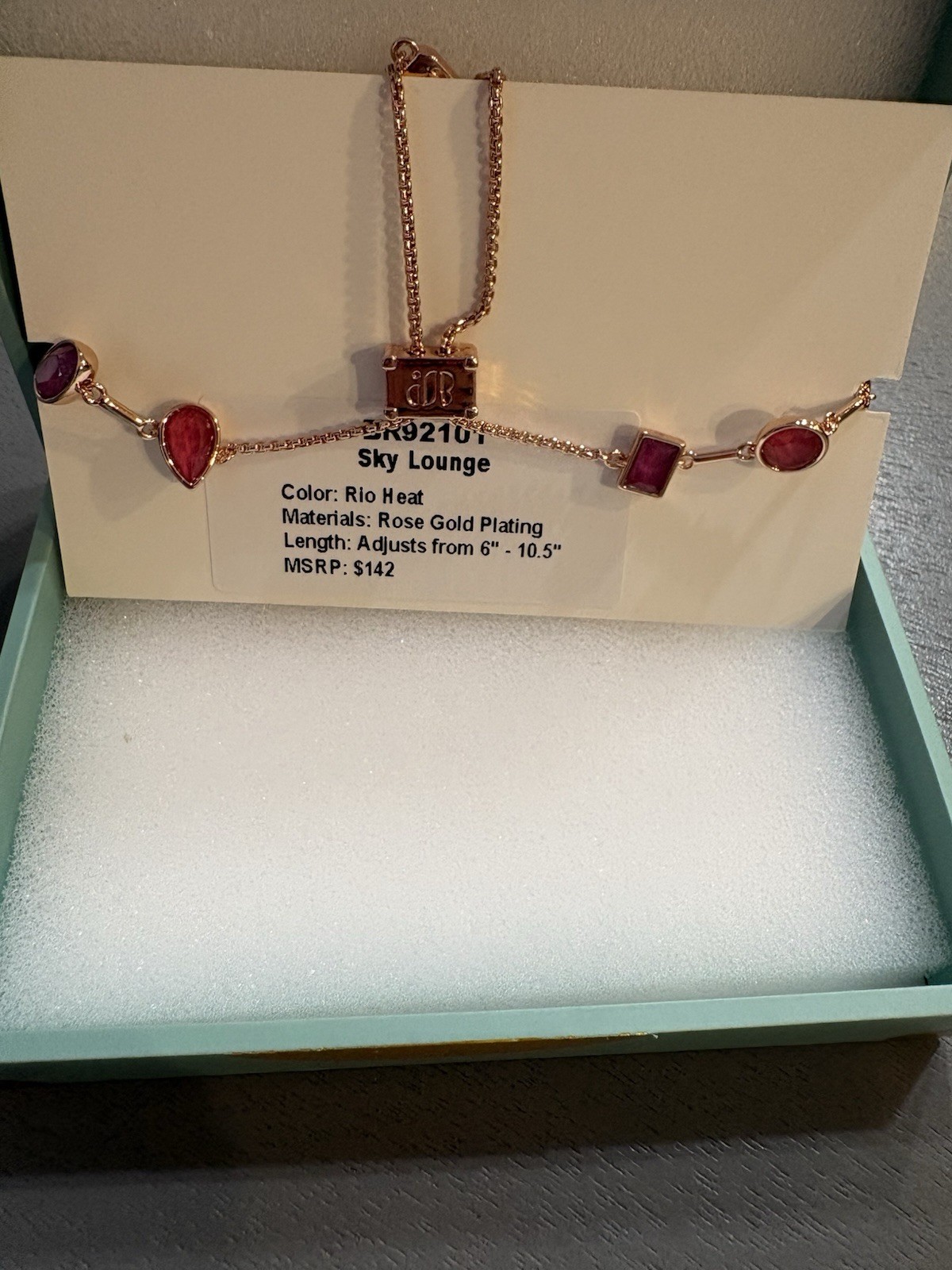 BR 92101 Sky Lounge Color: Rio Heat Materials: Rose Gold Plating