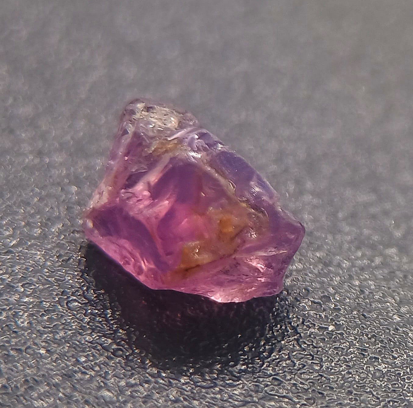 NATURAL AUSTRALIAN Spinel Fancy Vivid Lavander Purple 2.11ct Tasmanian Rough Gem