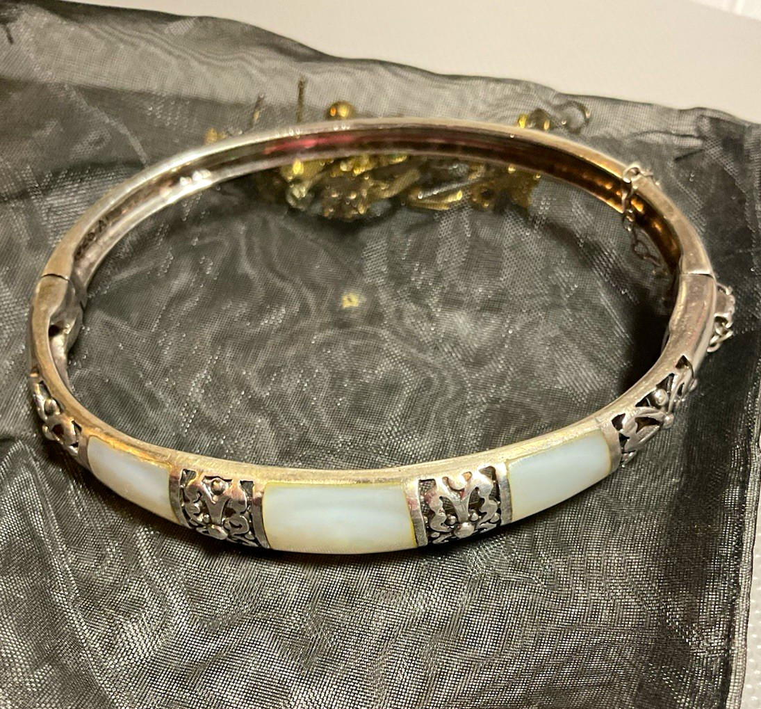 Silver-Tone White Inlay Hinged Bangle Bracelet w/ Safety Chain No Stone