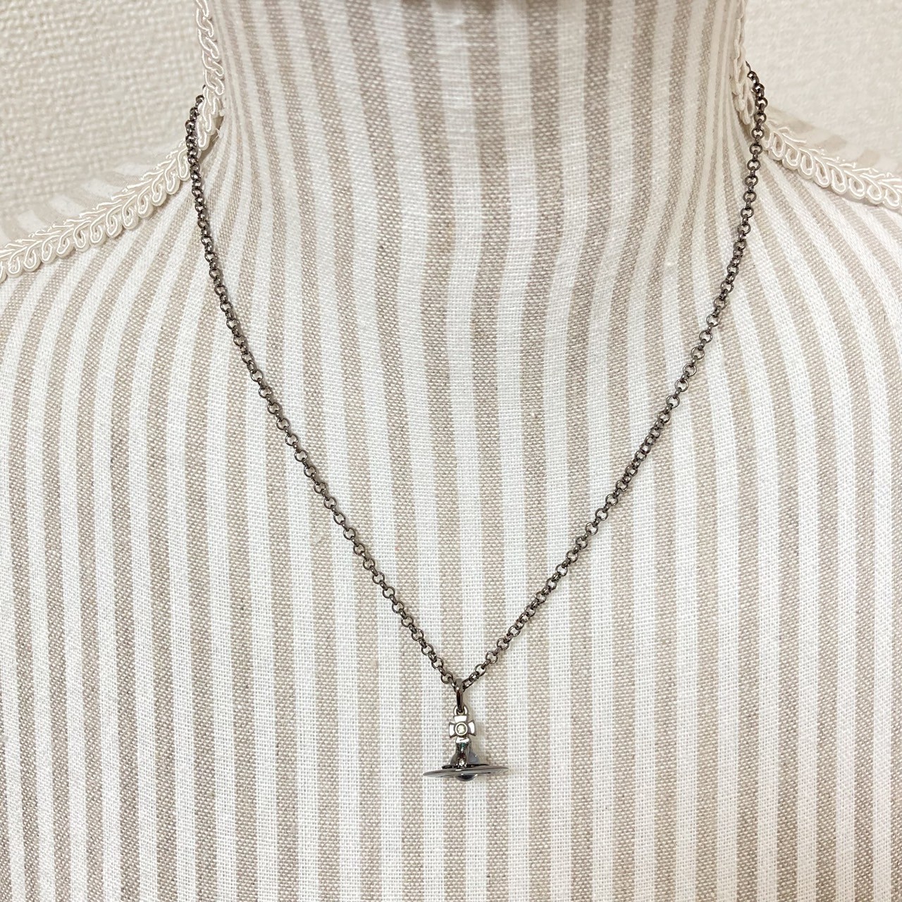 Vivienne Westwood Necklace Petit Orb Gunmetal Clear TOP 1.5 cm x 1.6 cm NO BOX