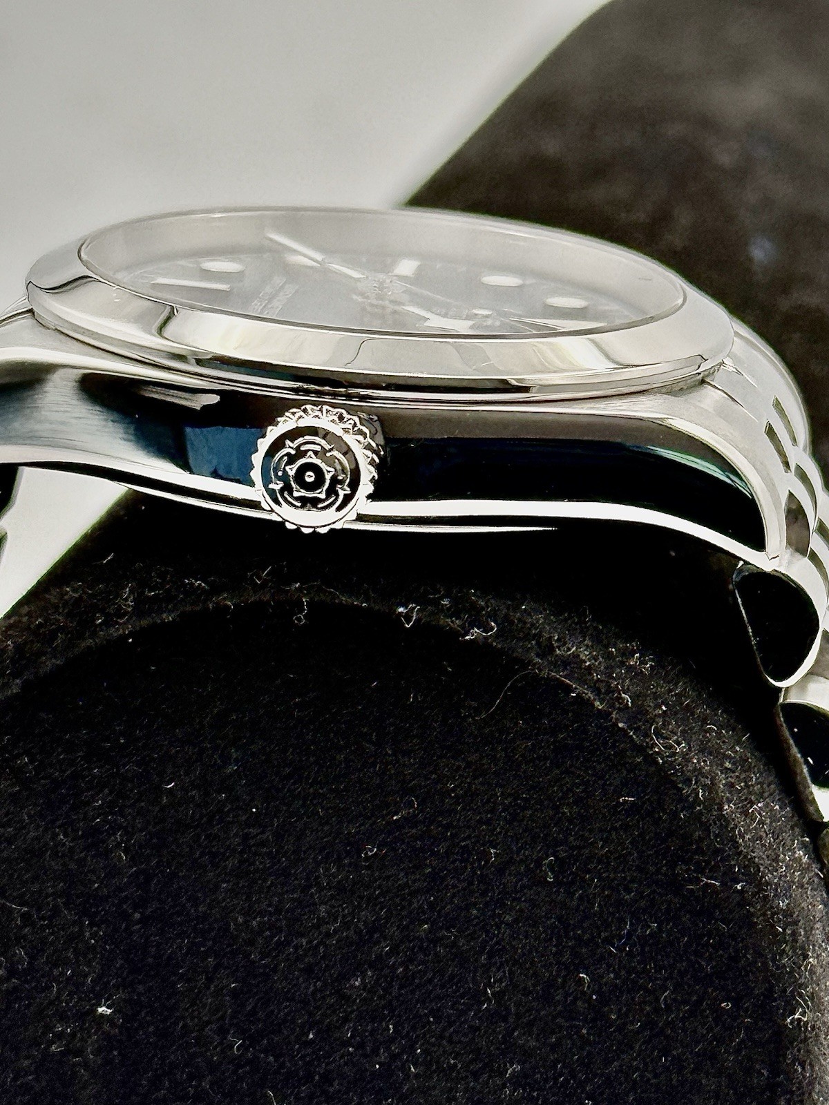 Tudor Black Bay One 36mm – Blue Dial – 79640 – Complete Box & Papers