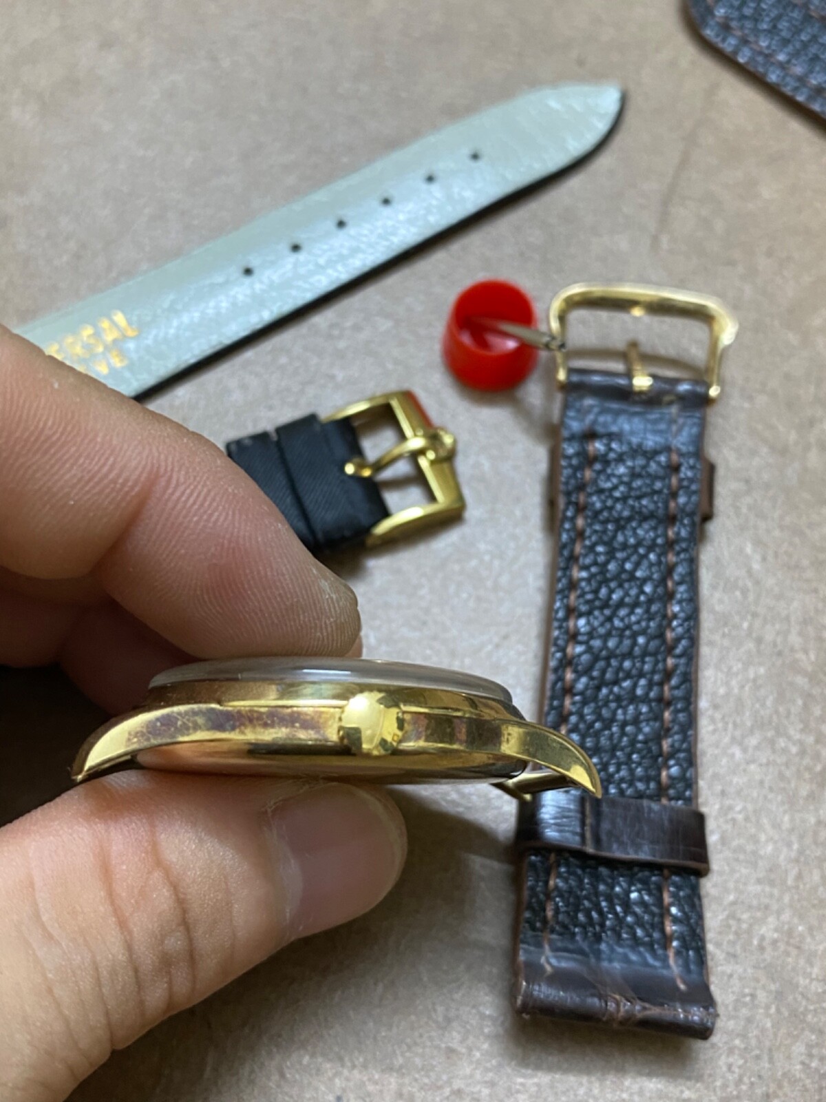 vintage Univeral Geneve Triple date Moonphase Soild gold 14k 51308 291 buckle