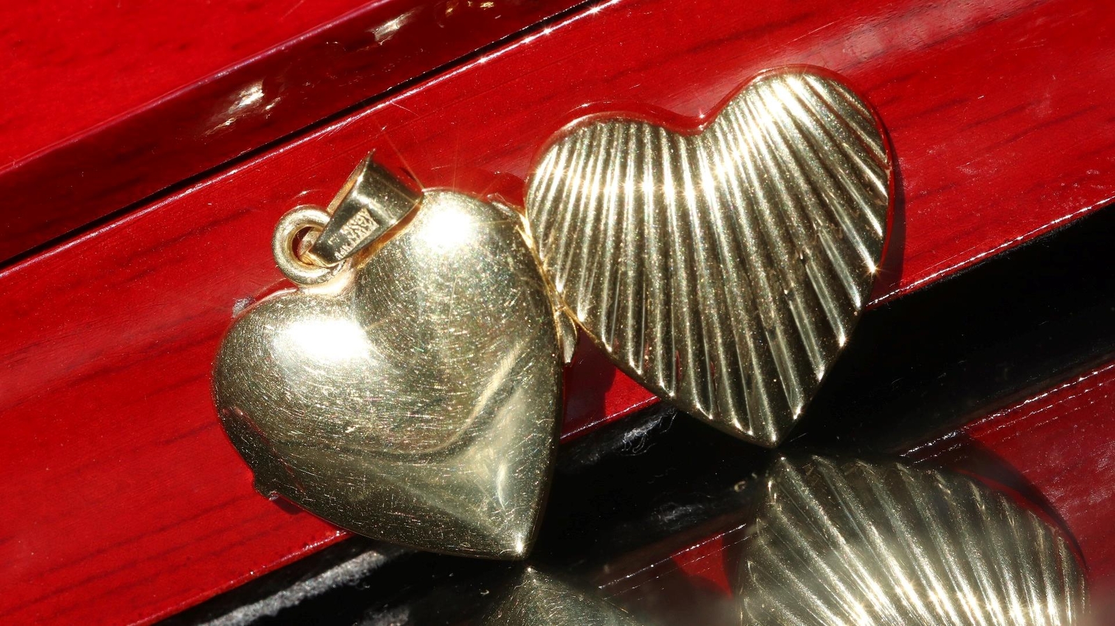 14k yellow gold pendant Italian 1.05″ heart locket charm vintage 3.85gr N3467
