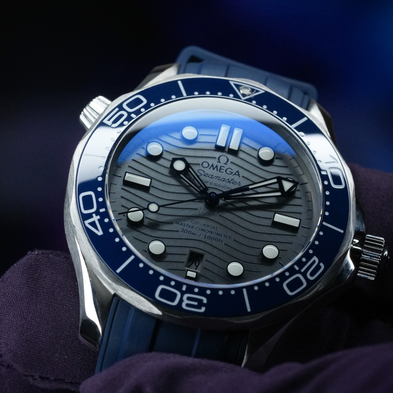 2022 OMEGA Seamaster Diver 300M 210.32.42.20.06.001 Box And Papers Wave Dial
