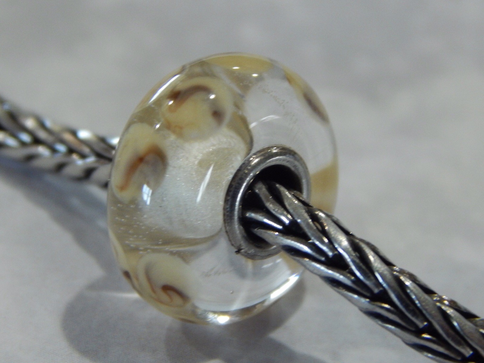 TROLLBEADS Fur Dot BEAD #1 RARE & RETIRED 2008 MUSEUM BEAD (ONE BEAD) NEW!