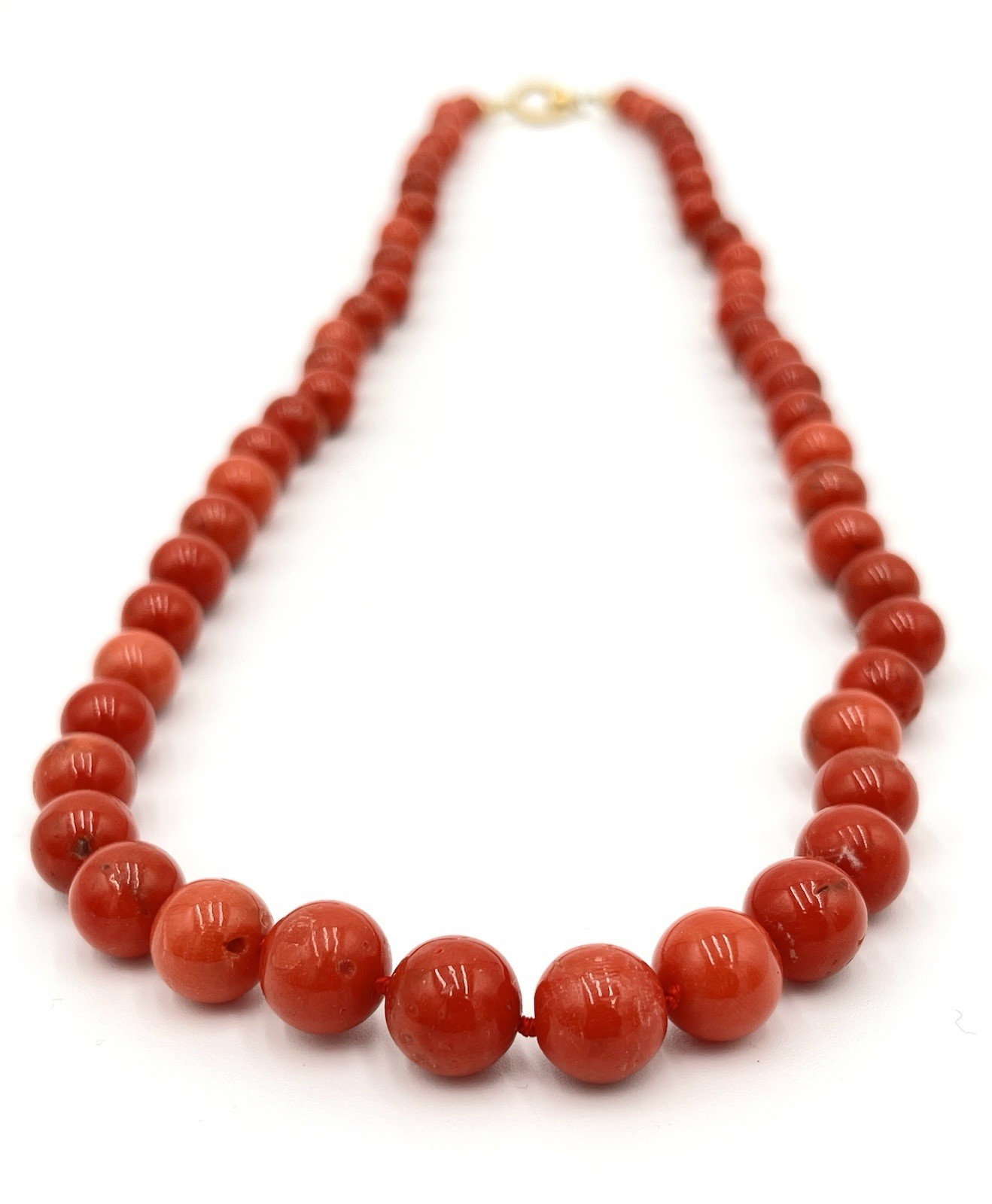 Natural Mediterranean Red Coral Necklace 63cm Balls 7-11mm 18kt Gold Knot