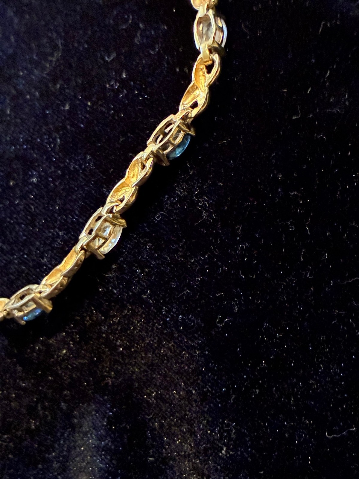 Vtg Gold-Tone Faux Sapphire & CZ Tennis Bracelet – Hugs & Kisses “X” Link 7.5”