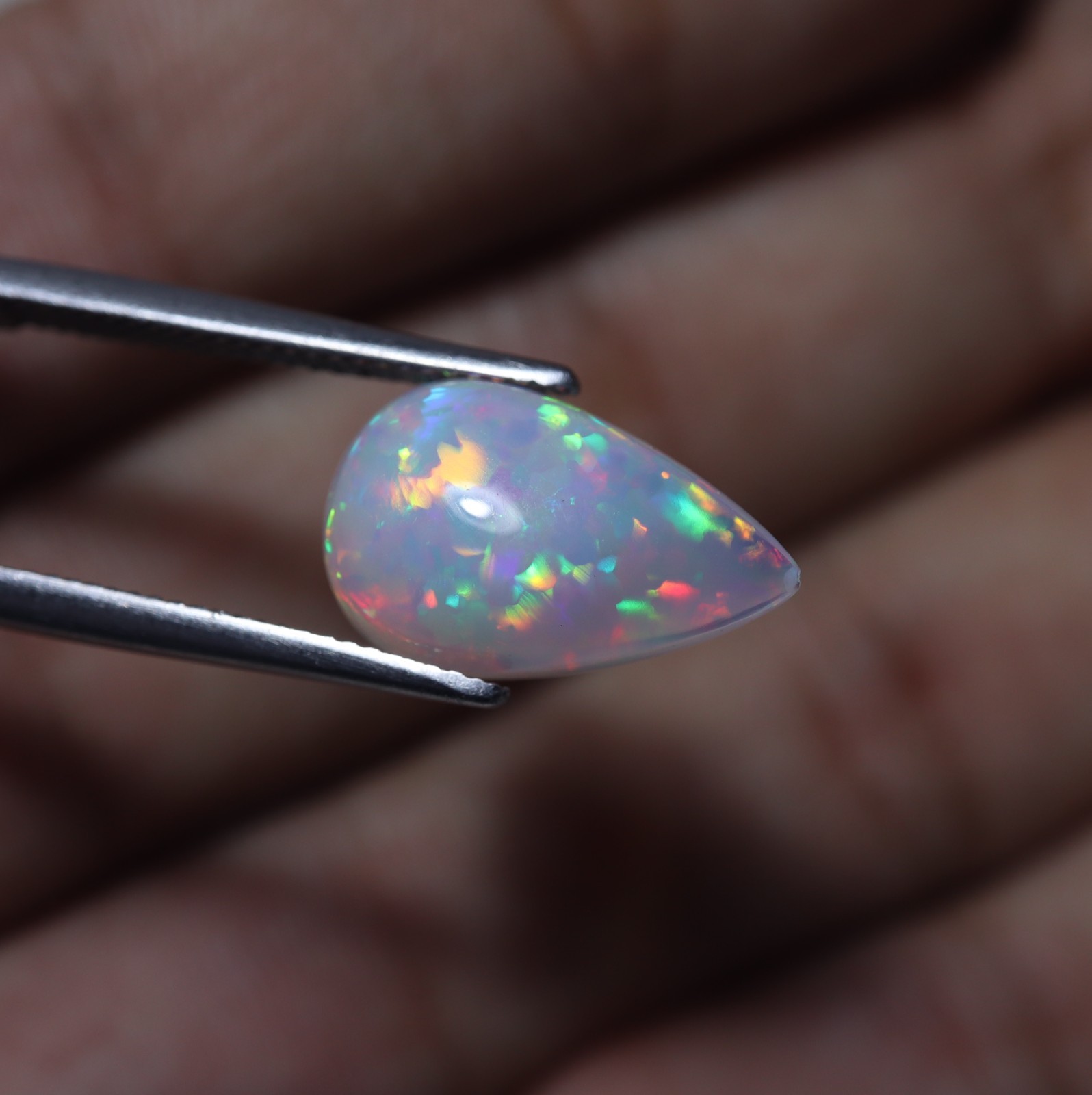 4.2 Cts 16.5×10.2 MM Real AAA Green Red Yellow Fire Ethiopian White Opal Pear