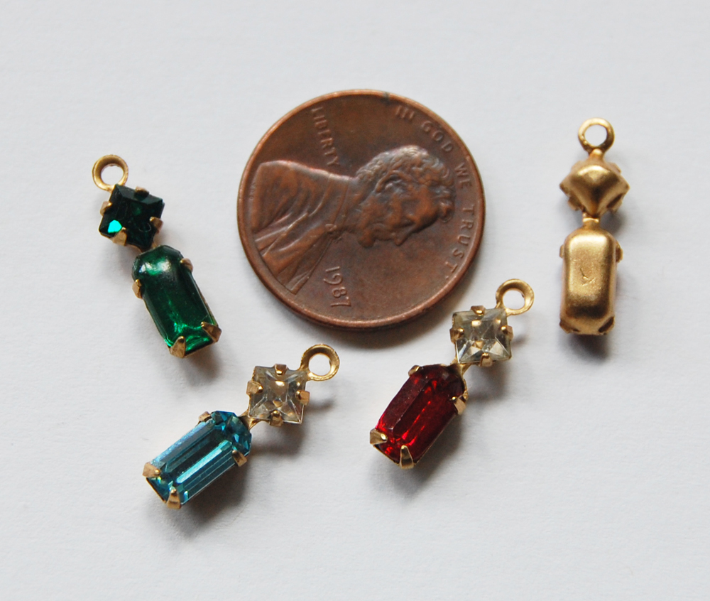 VINTAGE GLASS OCTAGON & SWAROVSKI SQUARE PENDANT BEADS 15x4mm • ASSORTED COLORS