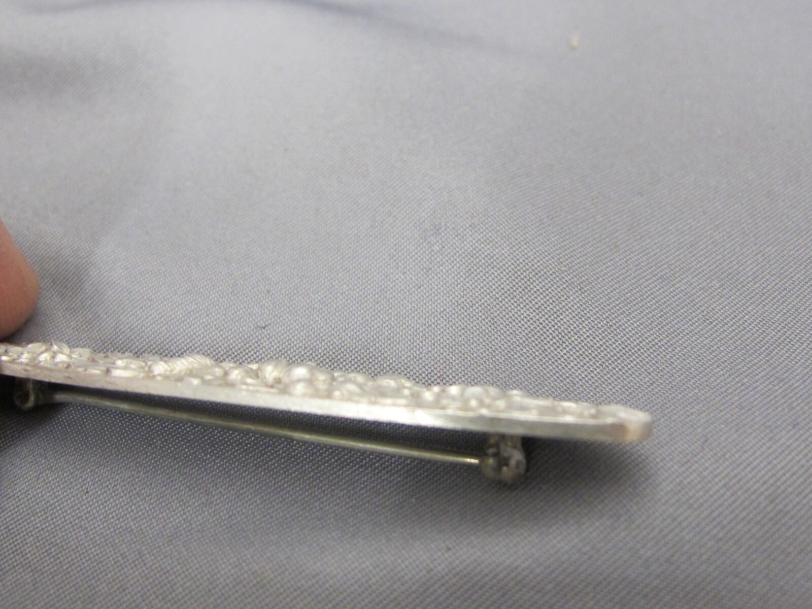 Fine Vintage STIEFF Sterling ROSE Pattern Oval BAR PIN-2 1/2 Inches