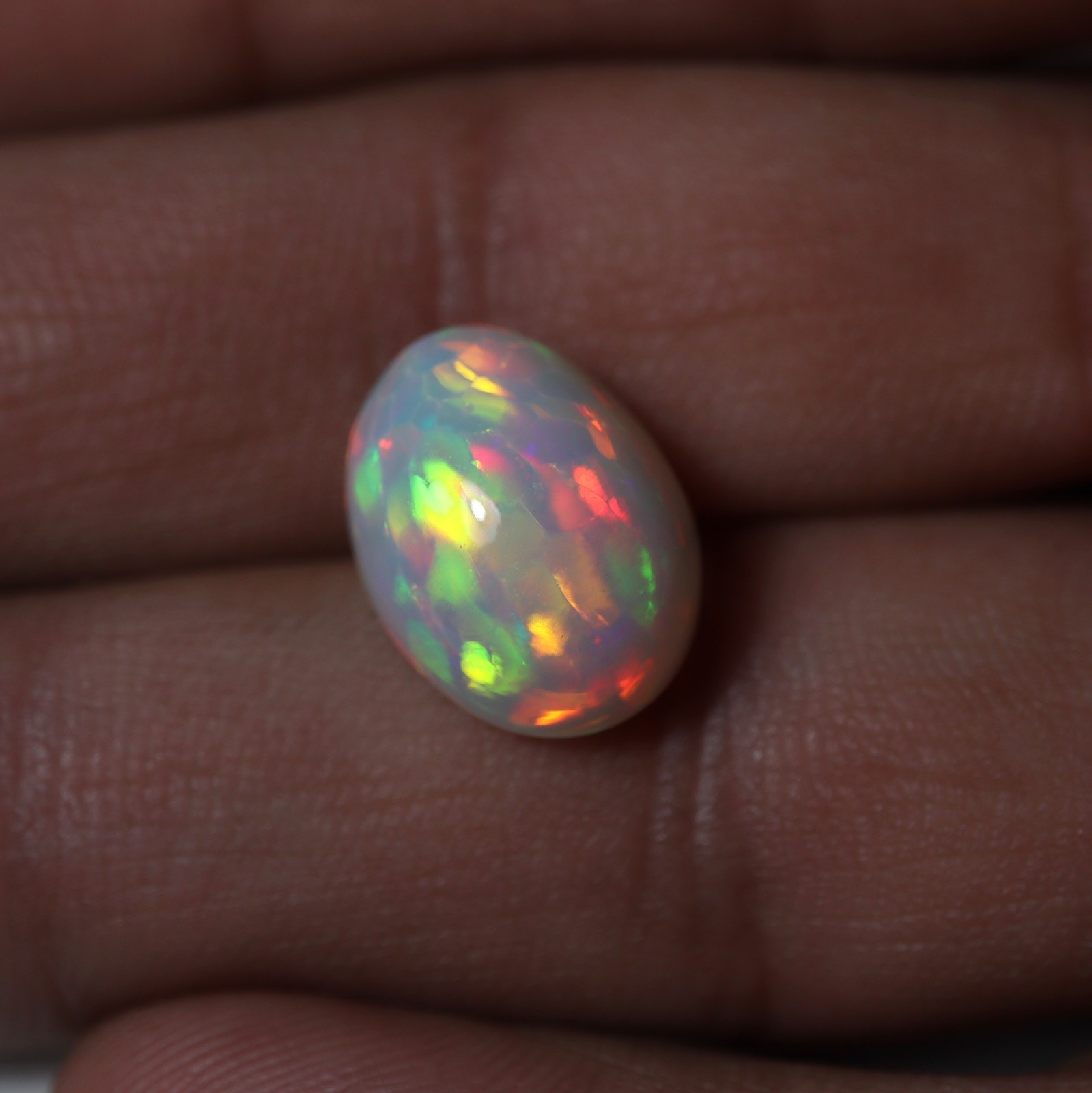 6 Cts 14.6×10.8 MM Natural Honeycomb Multi Fire Ethiopian Opal Oval Cabochon