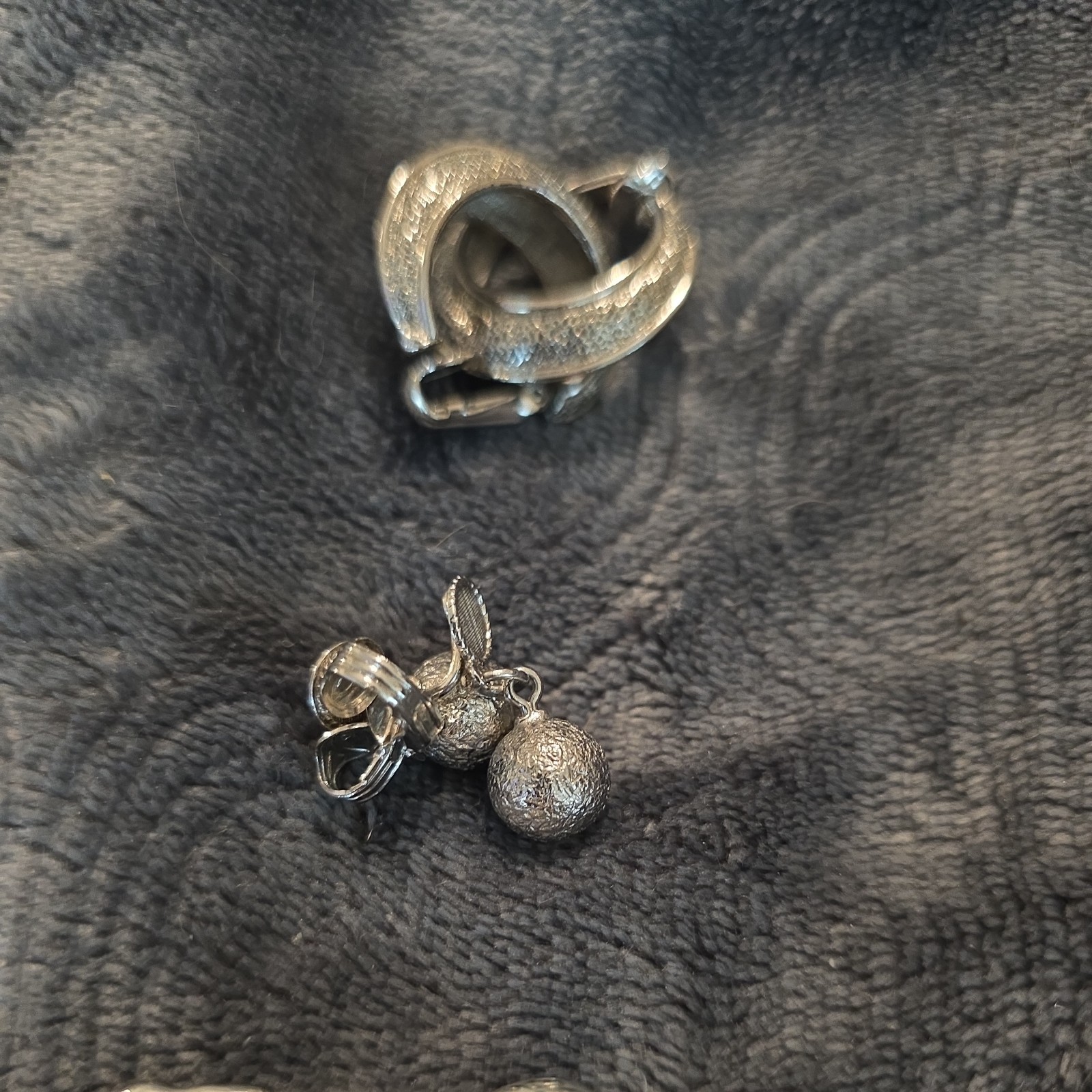 Lot of 10 Pairs Vtg. Silver tone unmarked. 3 pairs are clip on earrings