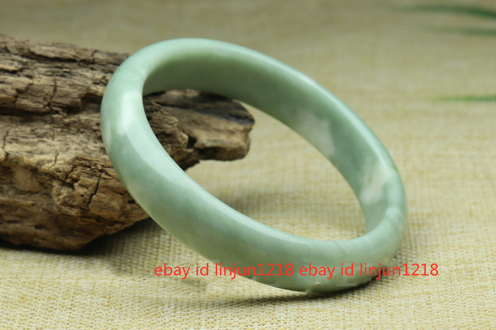 Female Beautiful AAA Bangle 54mm-64mm Light Green Jade Hand-carved Bracelet