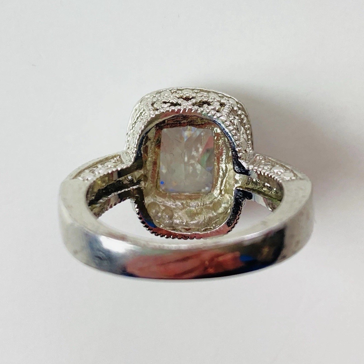 Sparkling Cocktail Dinner Ring Size 7 Silver Tone White Rhinestones