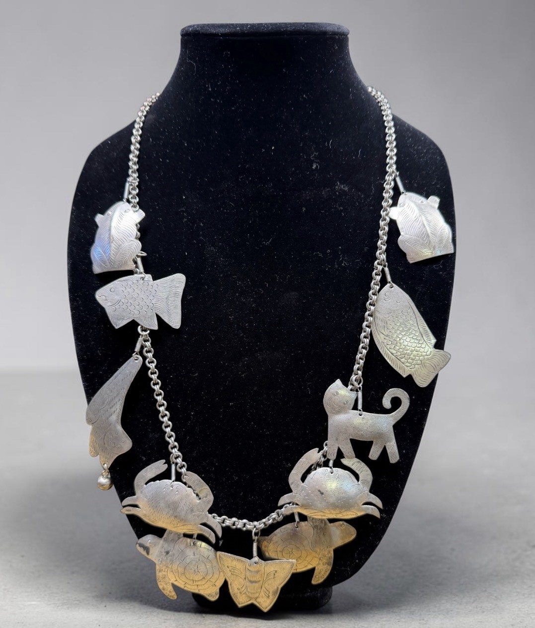 Vtg Thai style silver Necklace Fish, Crab. Cat Motif tribal coastal fun BOHO