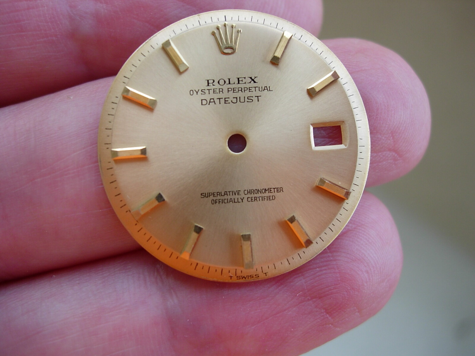 Rolex 100% genuine 36 mm non quick set 1601 gold double edge large hour marks