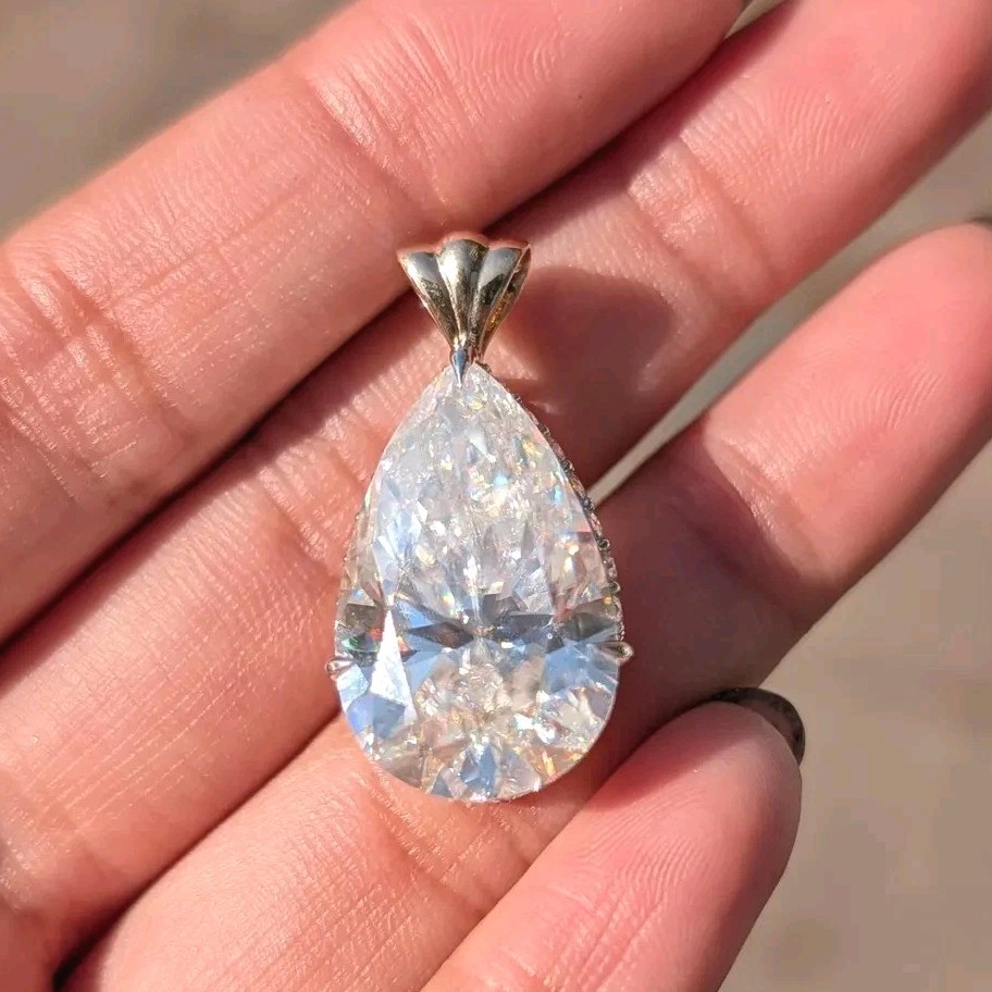 Rare 35 Ct Certified Treated Pretty White Diamond Solitaire Pendant, 925 Silver