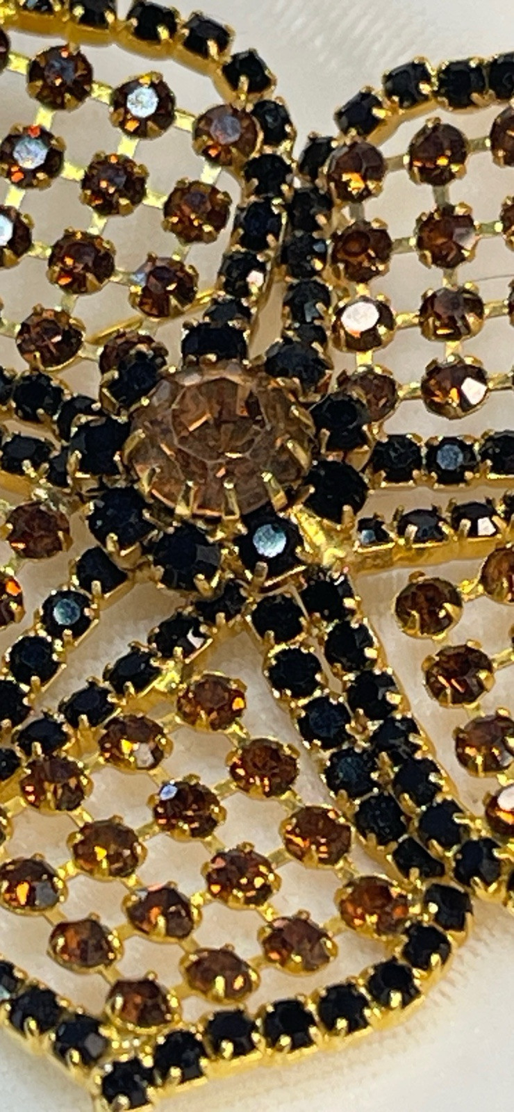 Vintage 2.5”’Gold Tone Flower Brooch Pin with Rich Amber and Black Rhinestones
