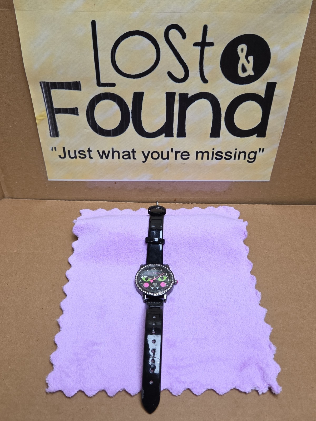 Betsey Johnson Watch Women’s Sparkle Black Cat Face Battery Works *SEE PICS