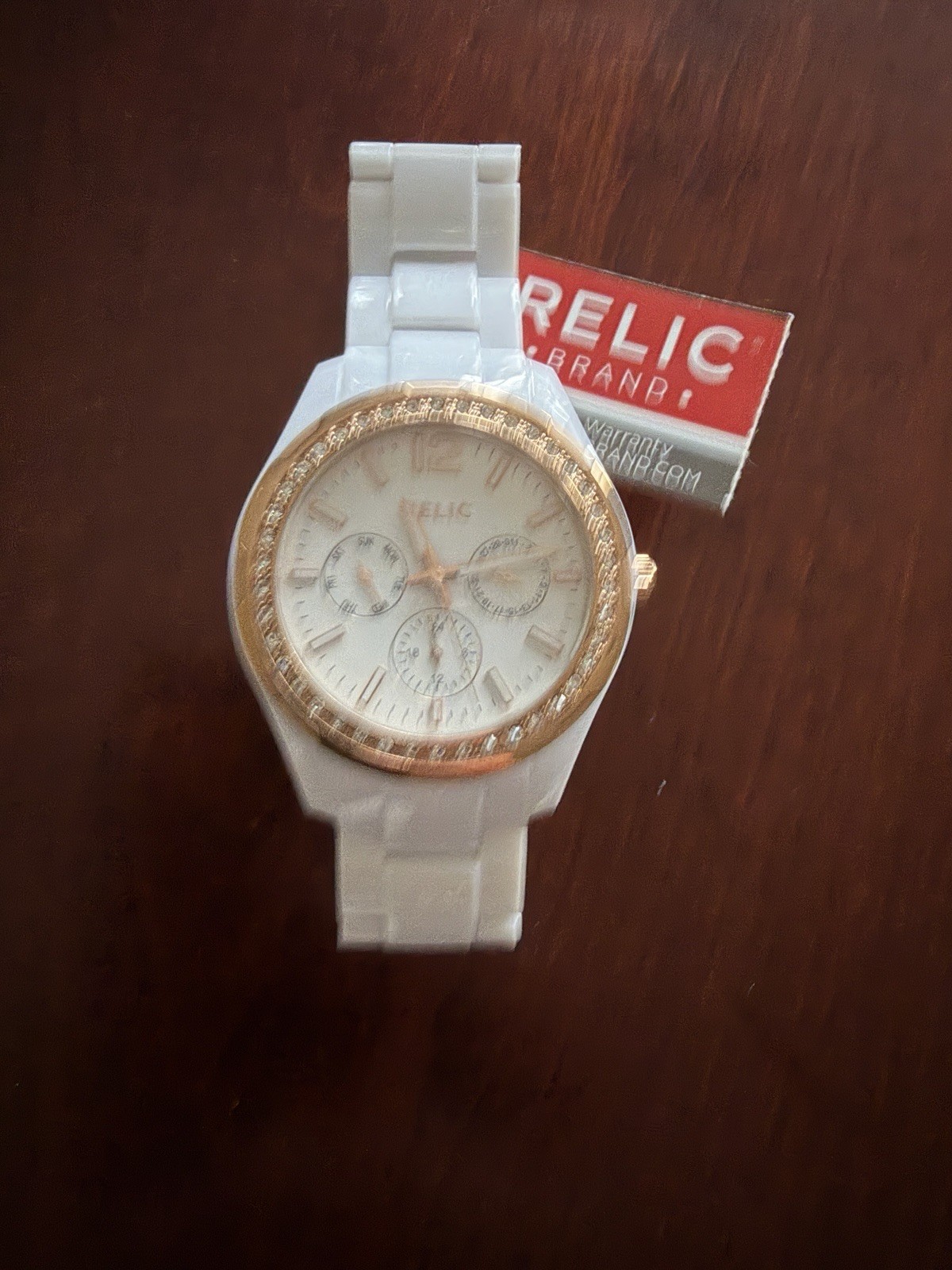 Relic Women’s Analog Wrist Watch White Resin Band, Jewel Accent NWT Not Tested