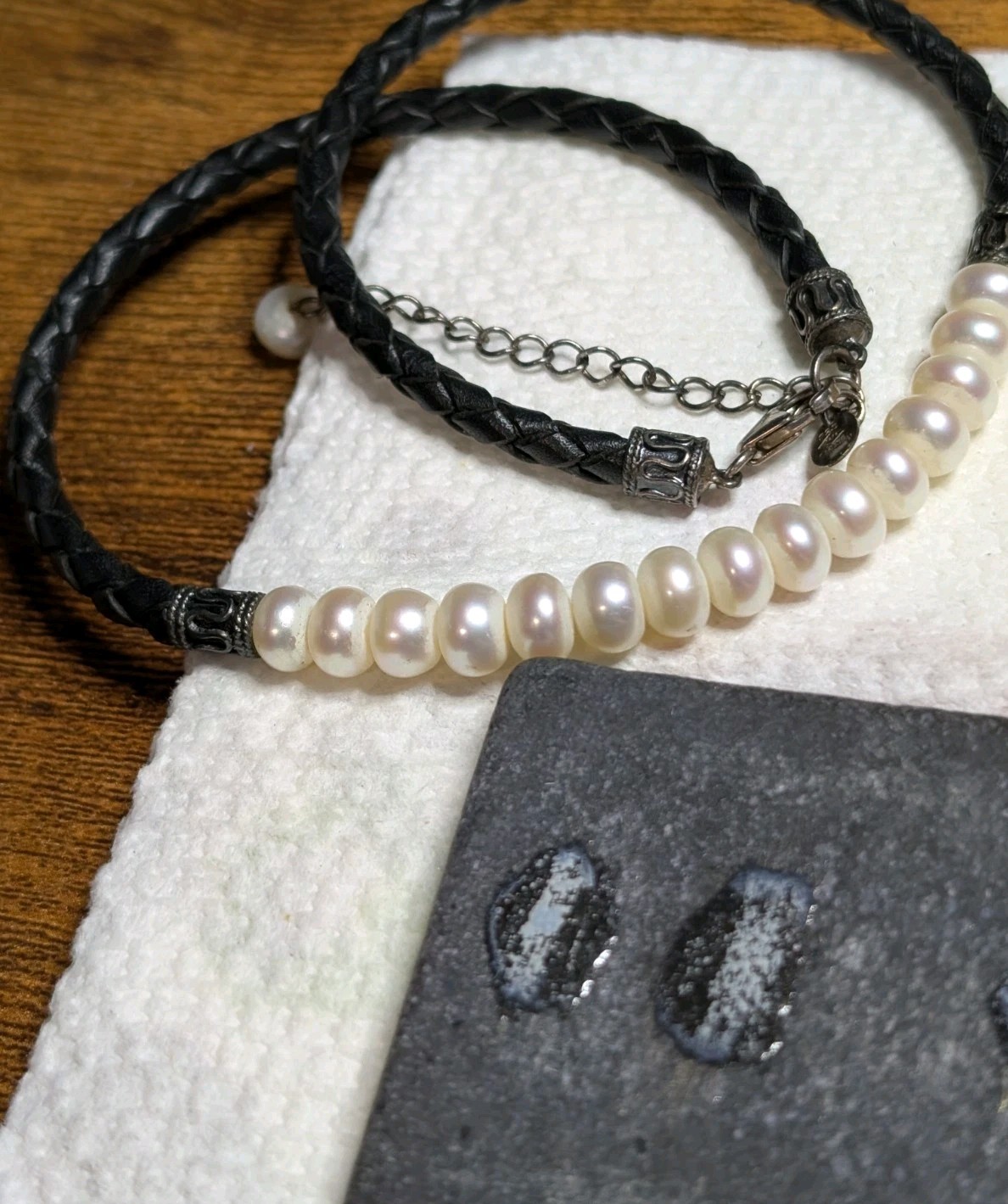Imperial World Inc. Vtg Sterling Silver Freshwater Pearls Black Leather Necklace