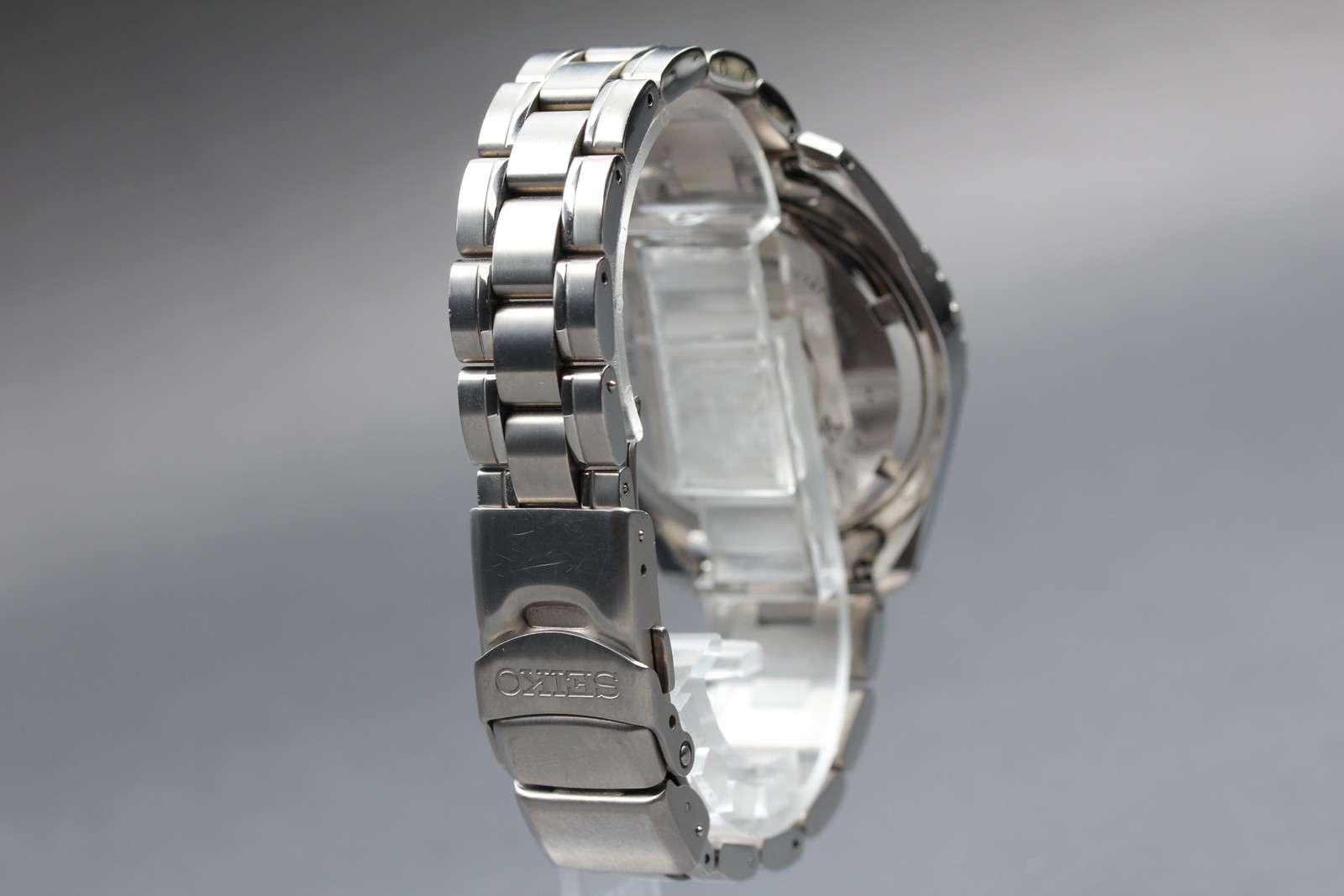 [N MINT w/ BOX] SEIKO Prospex Diver’s V147-0AW0 Titanium 39mm Solar Men’s Watch