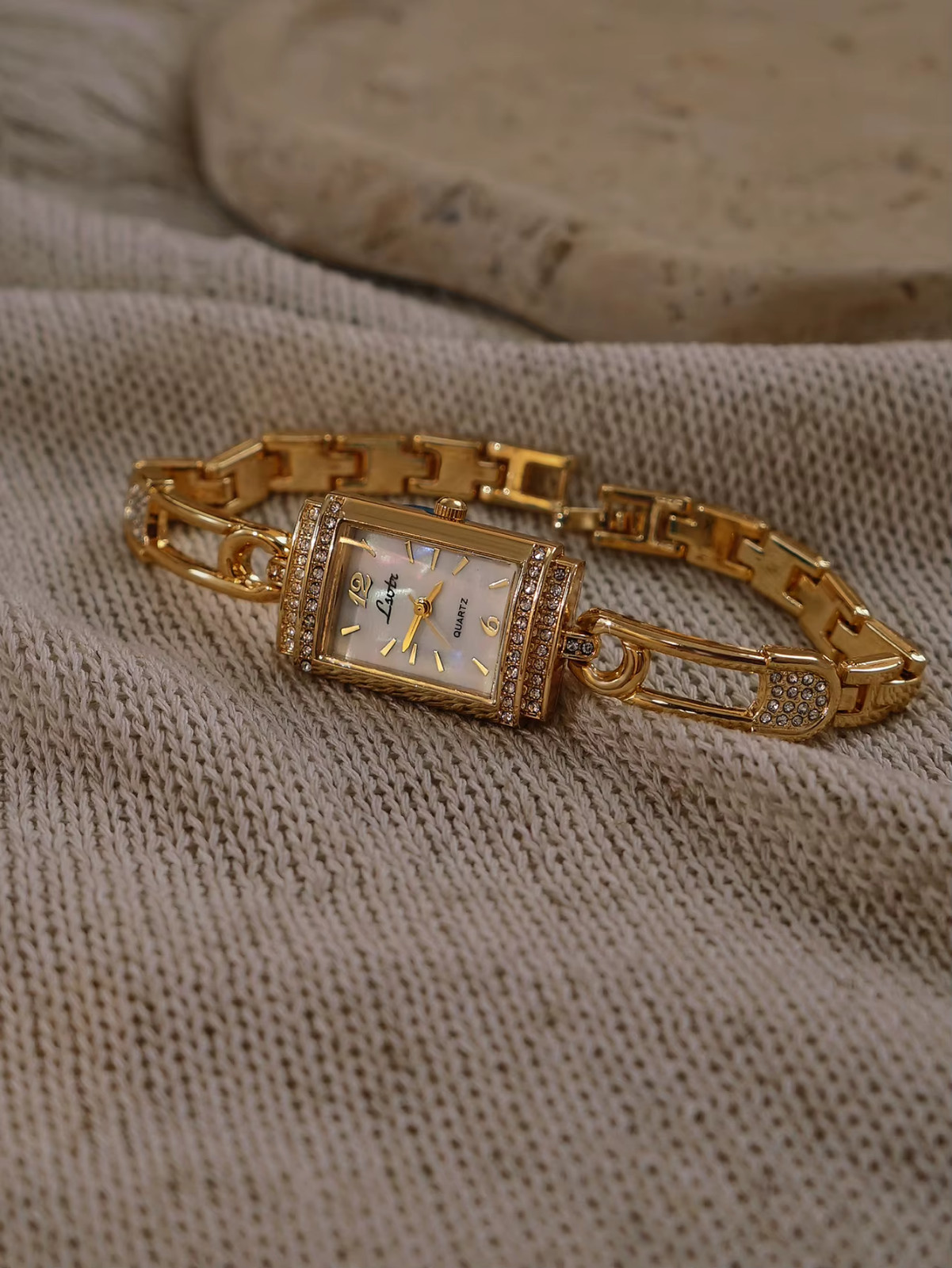 Gold Vintage Style Unique Women’s Wrist Watch Mother of Pearl Dial