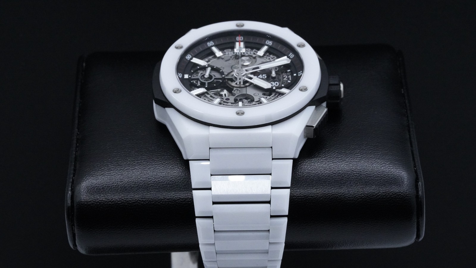 Hublot Big Bang Integrated White Ceramic 42mm *5 YEARS WARRANTY!* 451.HX.1123.HX