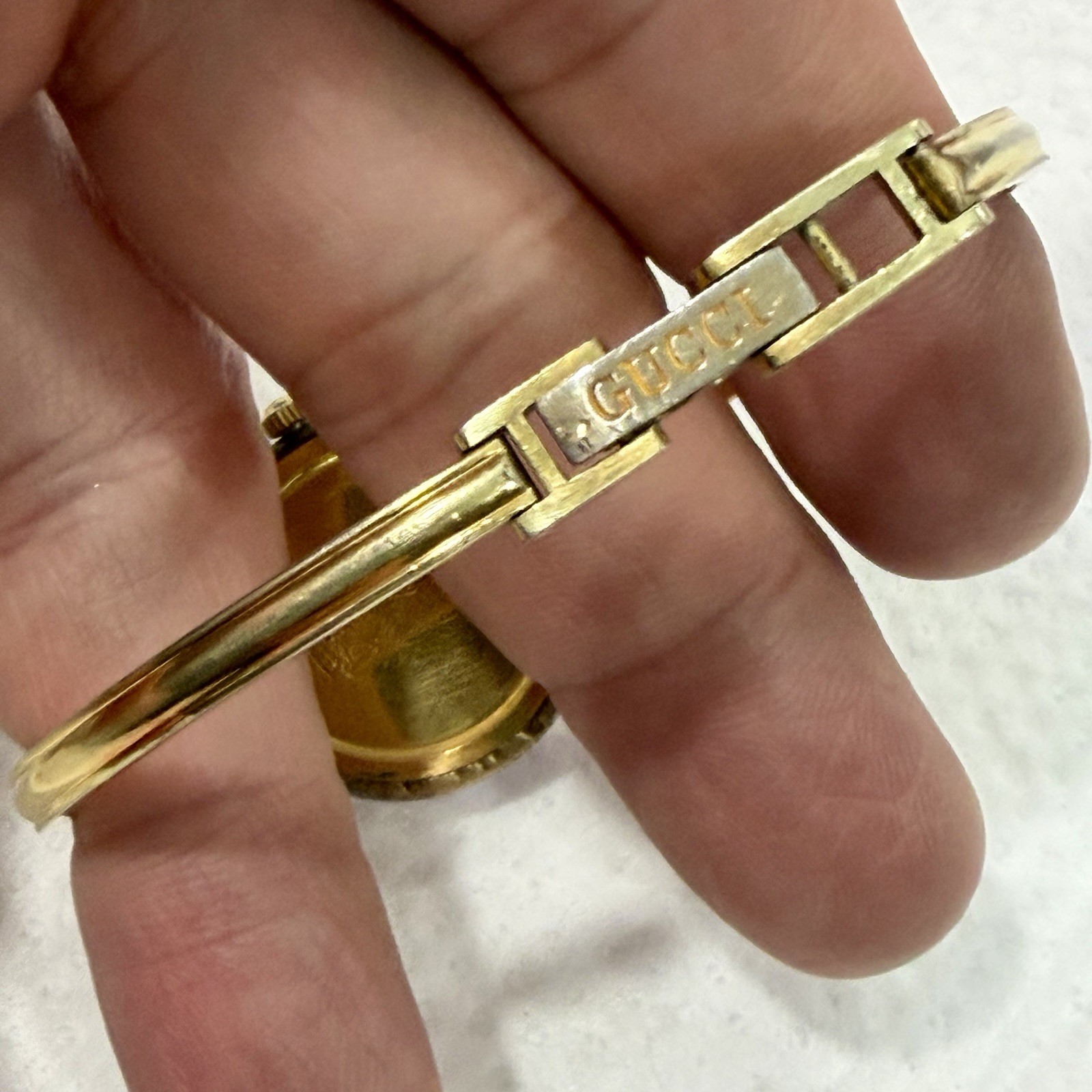 Gucci Change Bezel 1100 Gold 26mm Purple Bezel Quartz Women’s Watch RUNS!