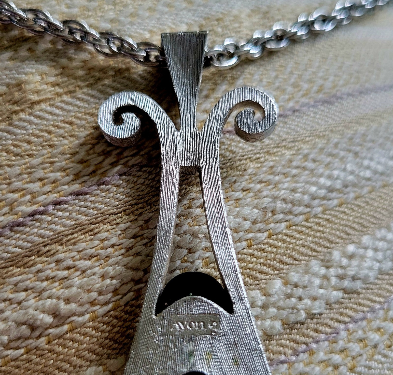 Vintage 1974 Jet Black NECKLACE Signed AVON “Ebony Teardrop” with 24 inch Chain