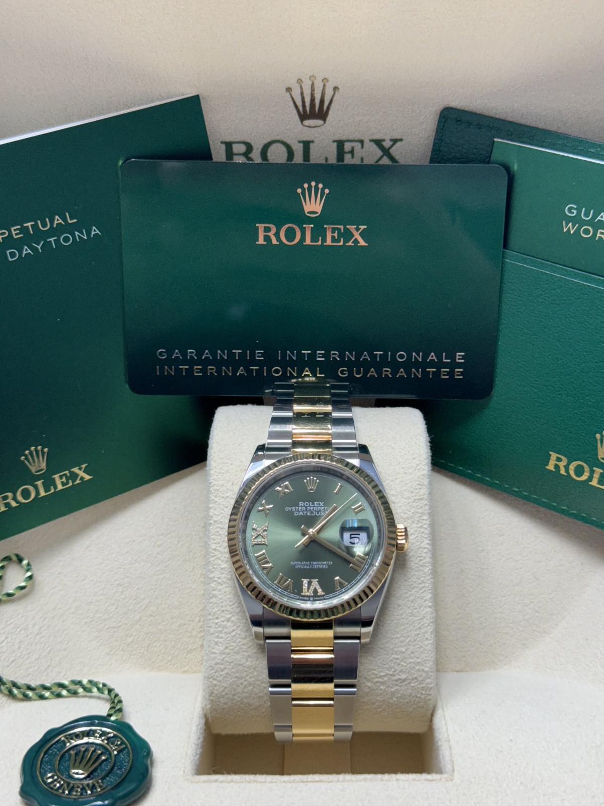 Rolex Datejust 36mm FULL SET BOX &PAPERS Two-Tone Gold Diamond Green Dial 126233