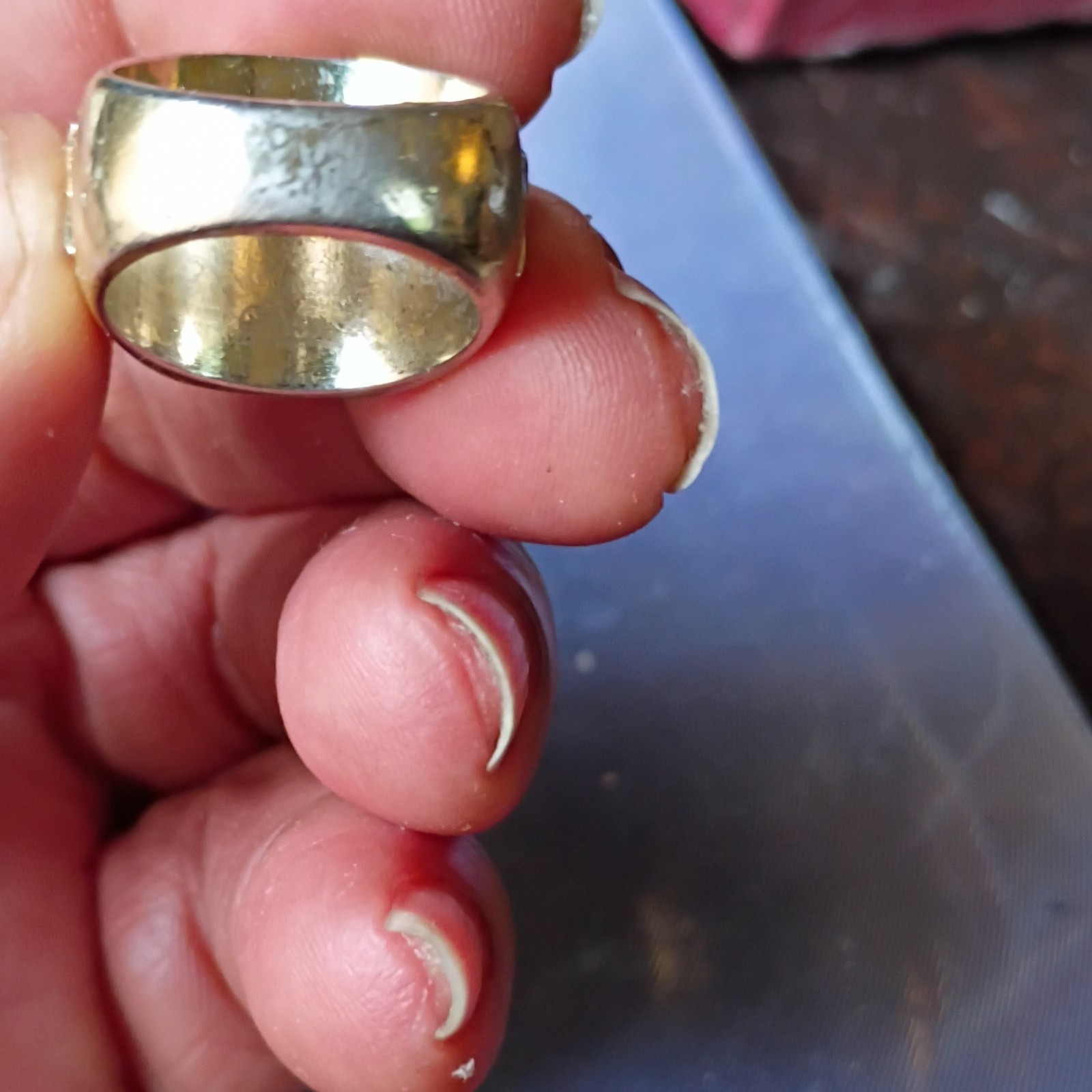 Men’s Championship Signet Ring Size 7 Gold Tone w/ Star Detail CHAMPION GMB
