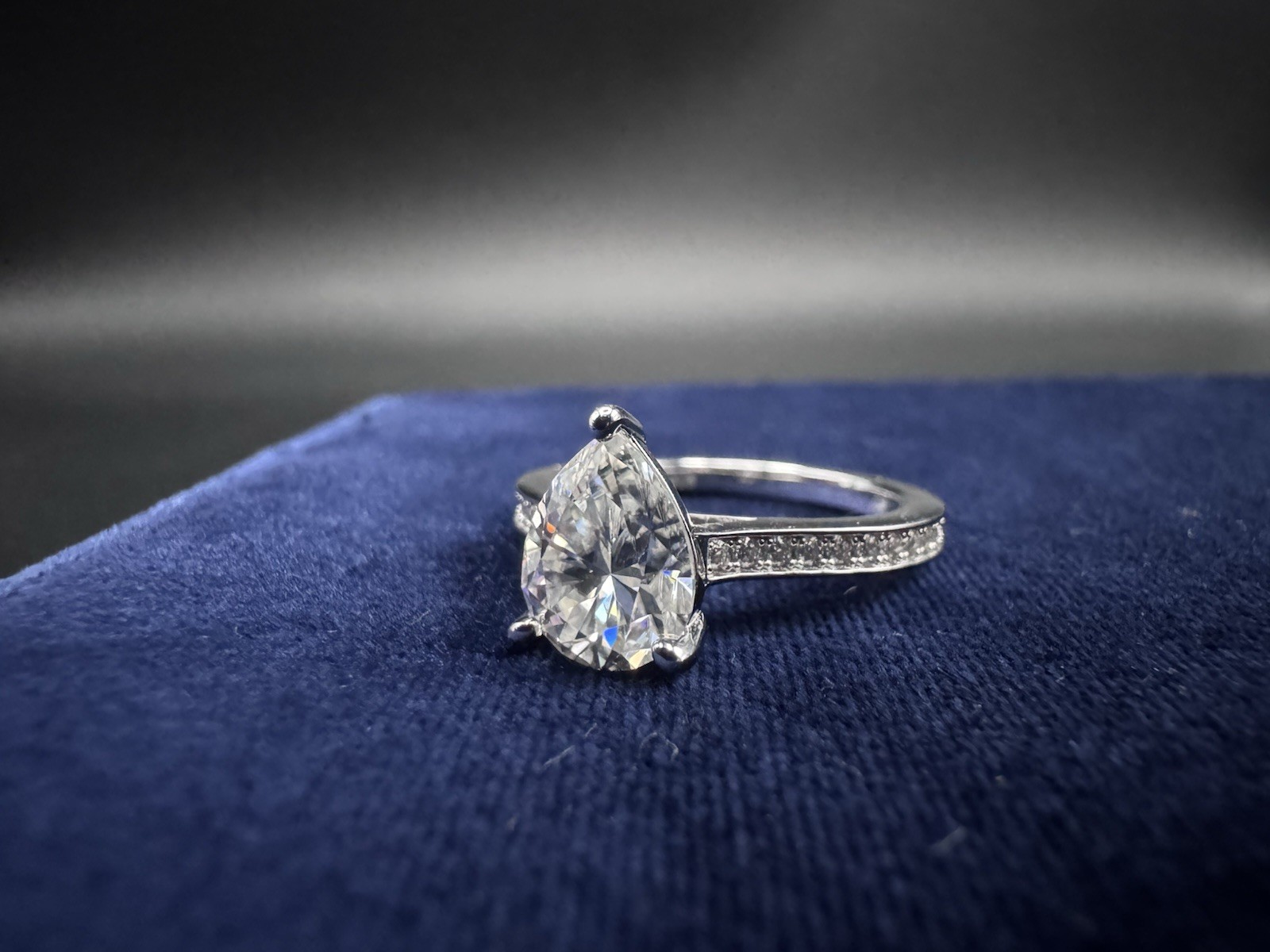2.0 CTW Pear Cut Moissanite Engagement Ring 925 Sterling Silver Rhodium CoatVVS1