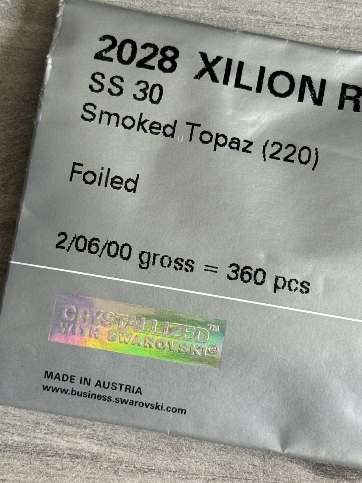 LOT 2 Packs – Swarovski 2028 XILION Rose SS30 Foiled Aurore Boreale Topaz 360 pc