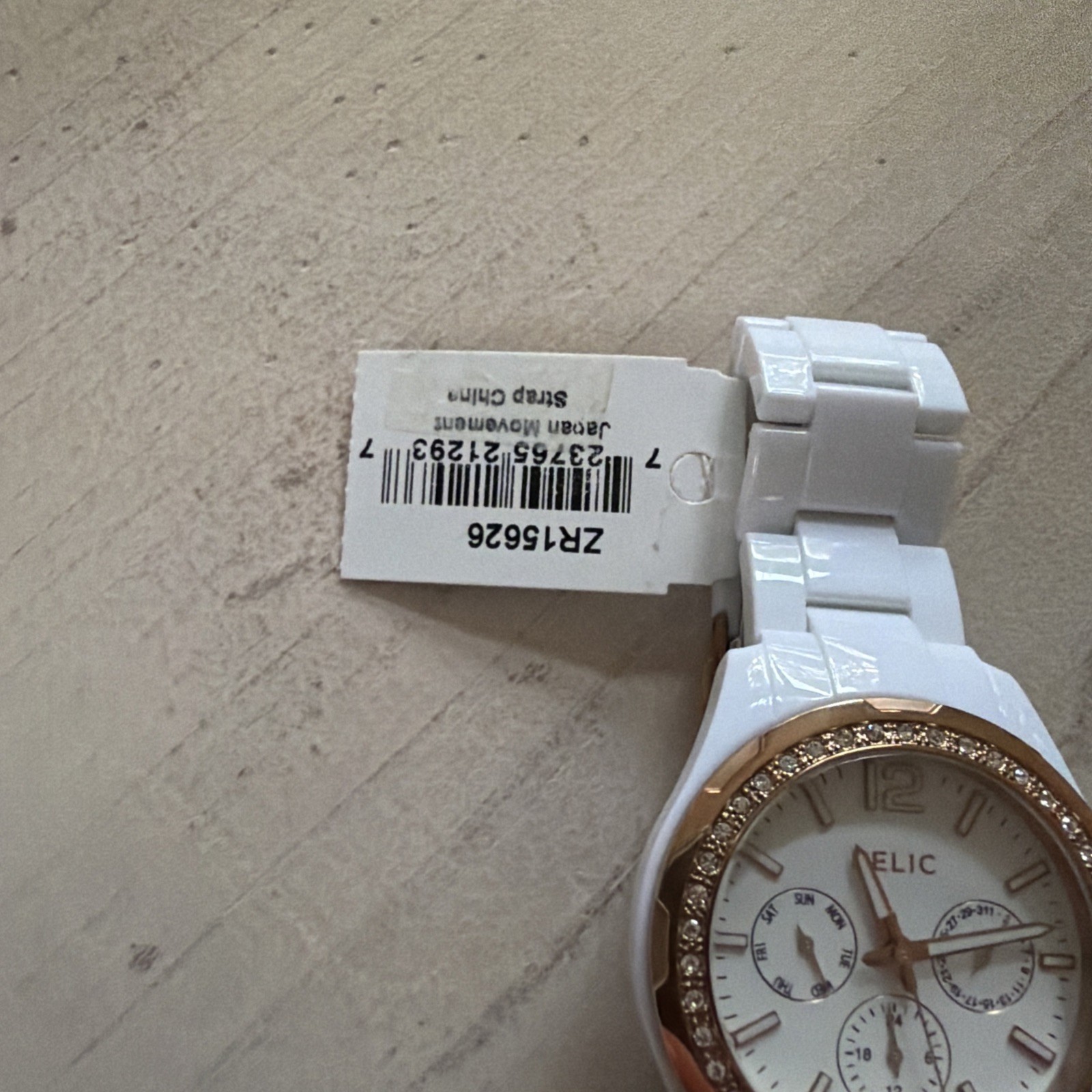 Relic Women’s Analog Wrist Watch White Resin Band, Jewel Accent NWT Not Tested