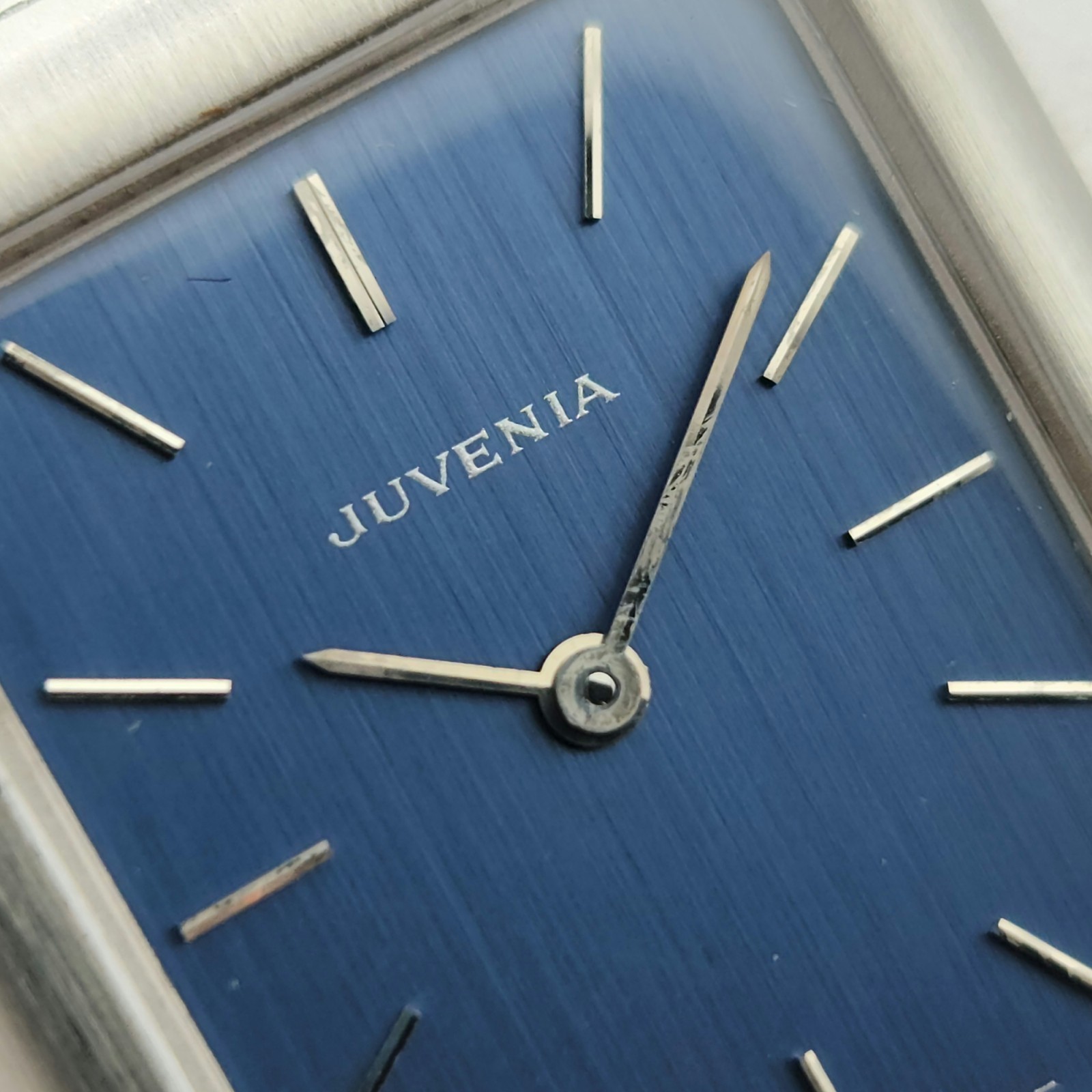 Juvenia “Tank” Style Men’s Vintage Silver Tone / Blue Dial Mechanical Watch