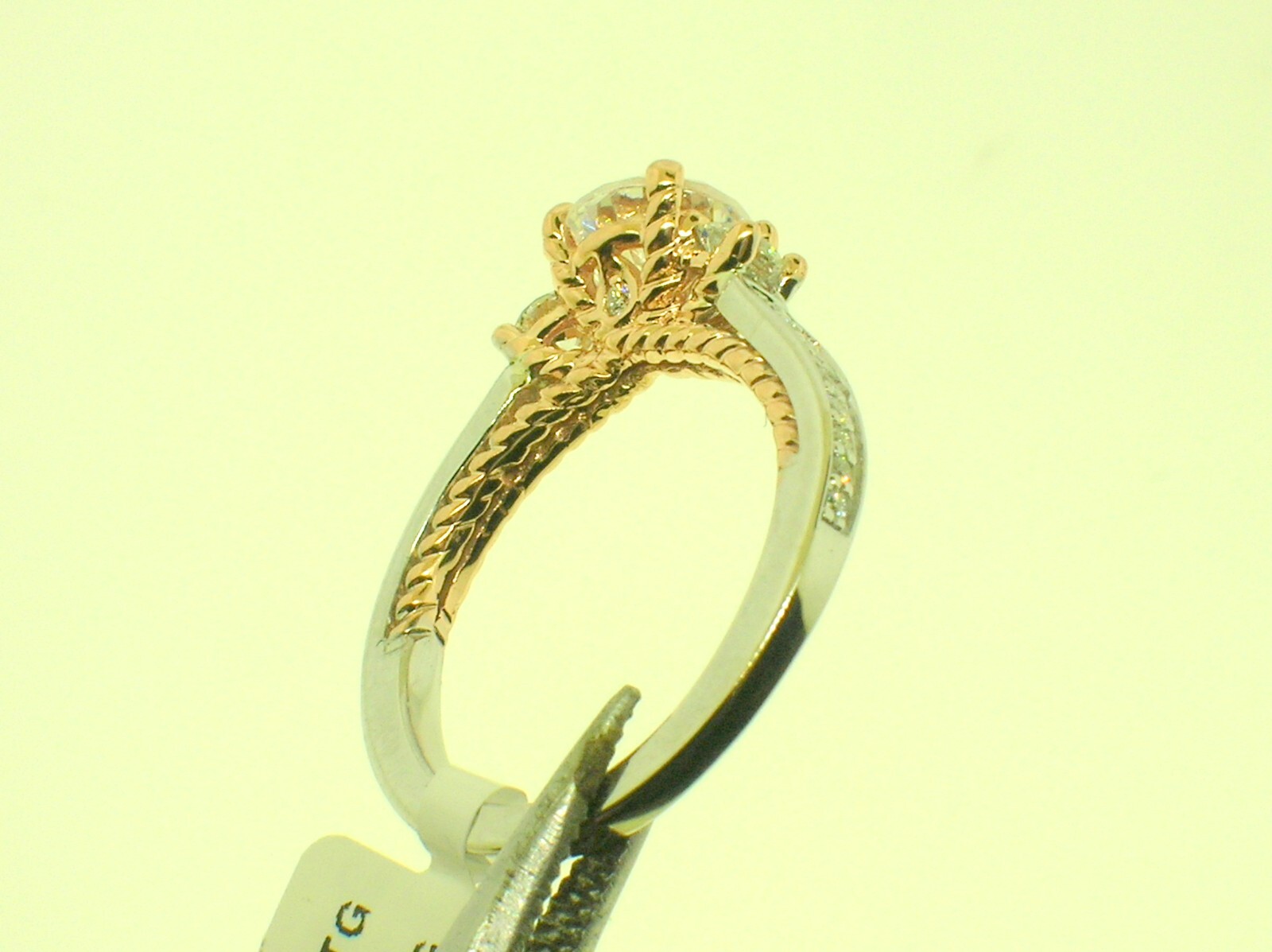 ART CARVED 14K WHITE/ROSE MOUNTING 0.38 CTW DIAMONDS – SIZE 5.5US – RETAIL$2,155