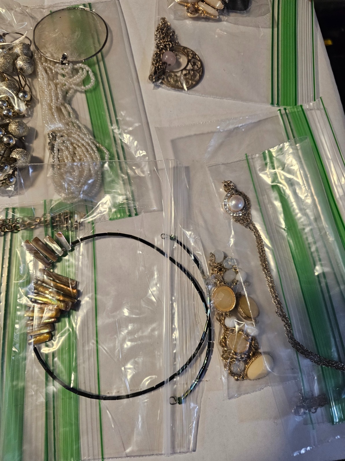 Earrings necklace braclet jewelry lot White brown topaz pearl colored fashion