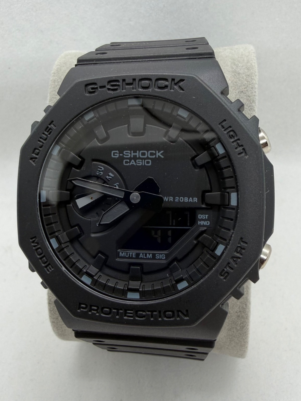Casio G-SHOCK GA-2100-1A1 Black Resin Analog-Digital Watch BRAND NEW never worn