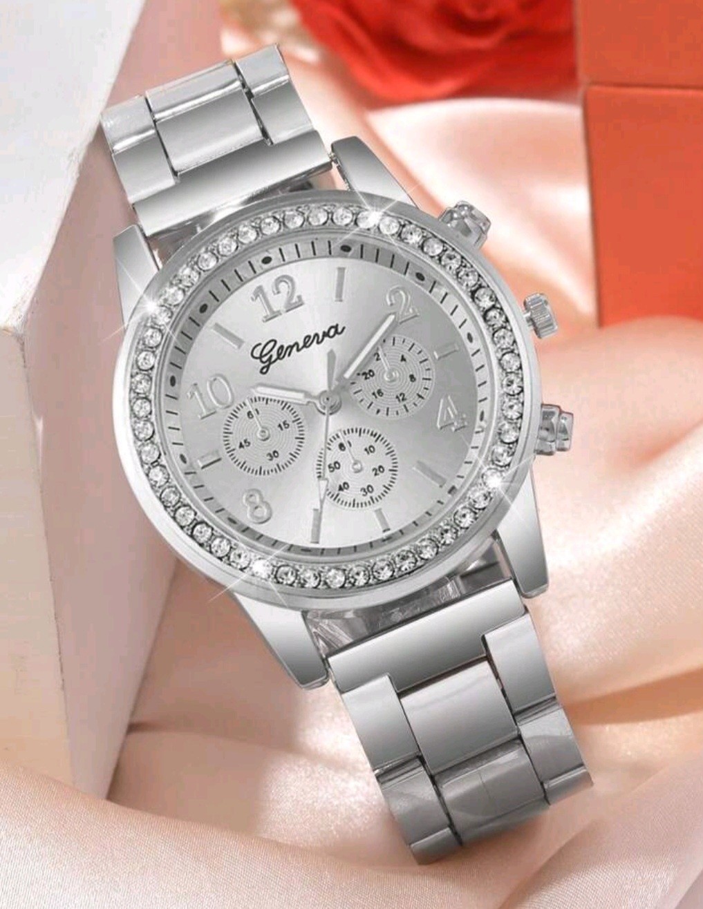 CLASSIC LUXURY WOMANS BEZEL SET RHINESTONE QUARTZ OVERSIZED NUMBERS WATCH