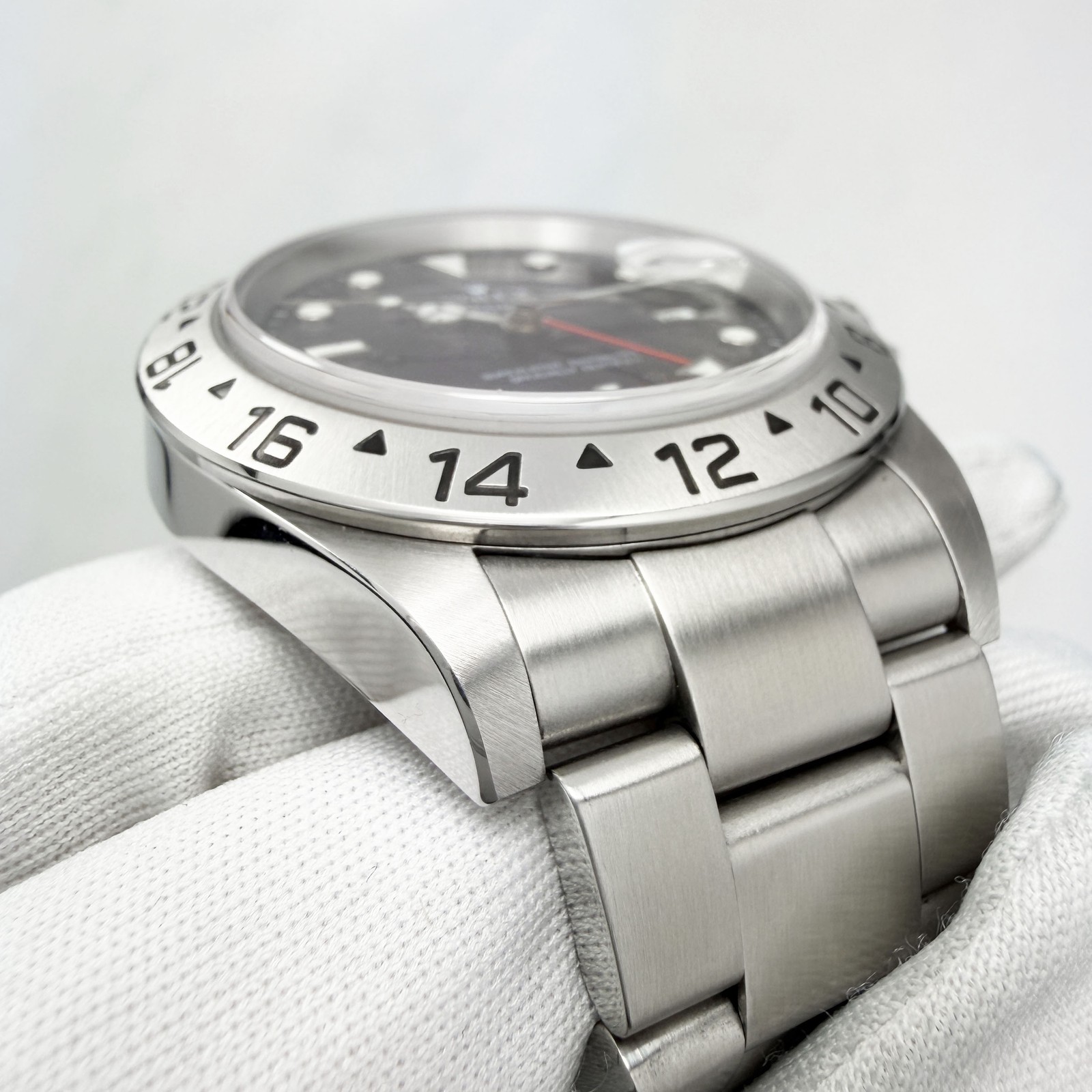 2007 Rolex Explorer II 16570 40MM Black Dial Steel Box Paper Z-Serial