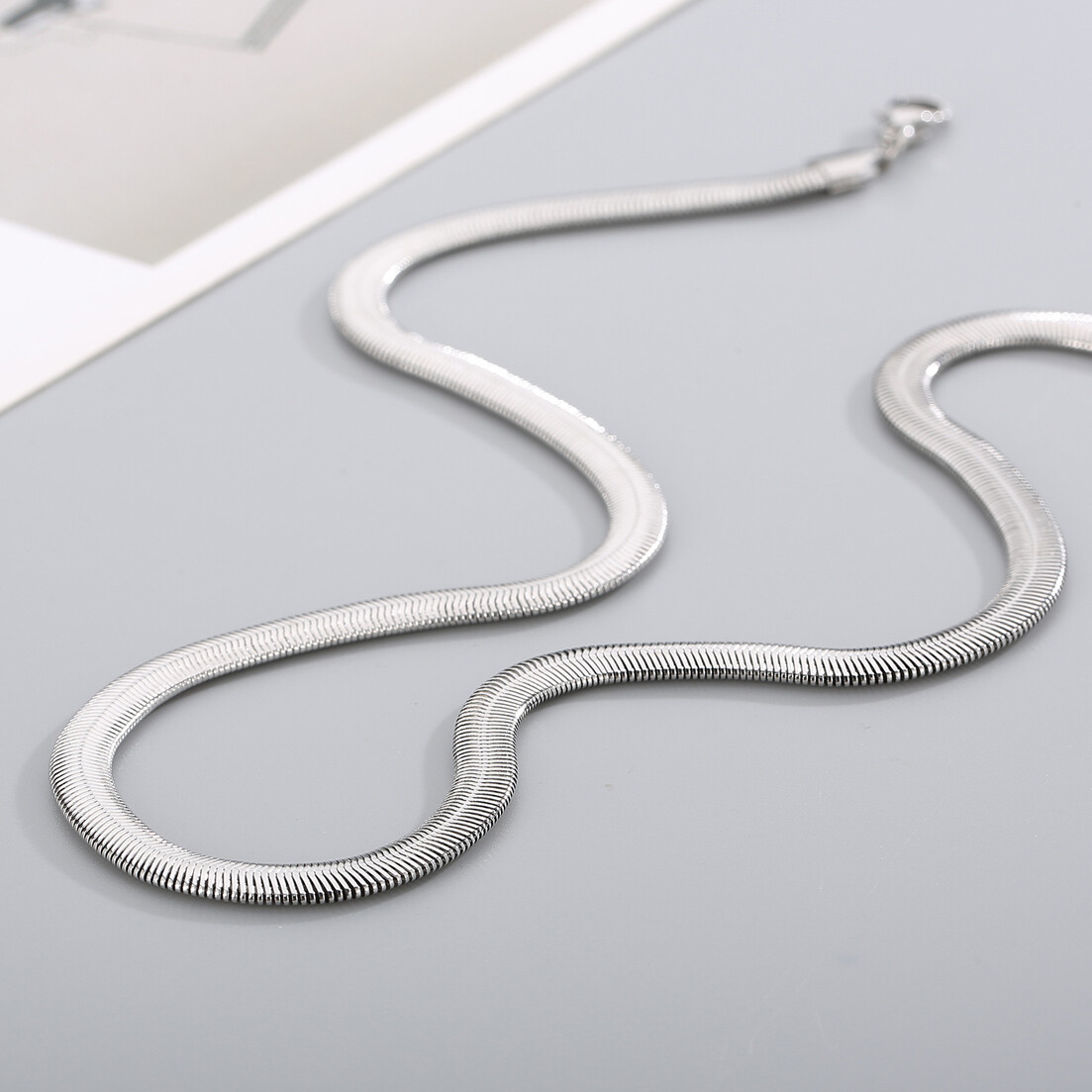3-8mm Hot Stainless Steel Silver Flat Snake Chain Necklace Women Men 20″22″24″