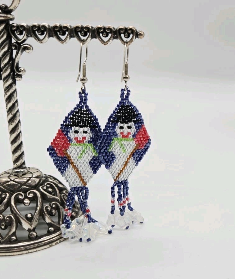 Snowman Seed Beaded Earrings Christmas Gift Party Handmade Festive 3.75 in